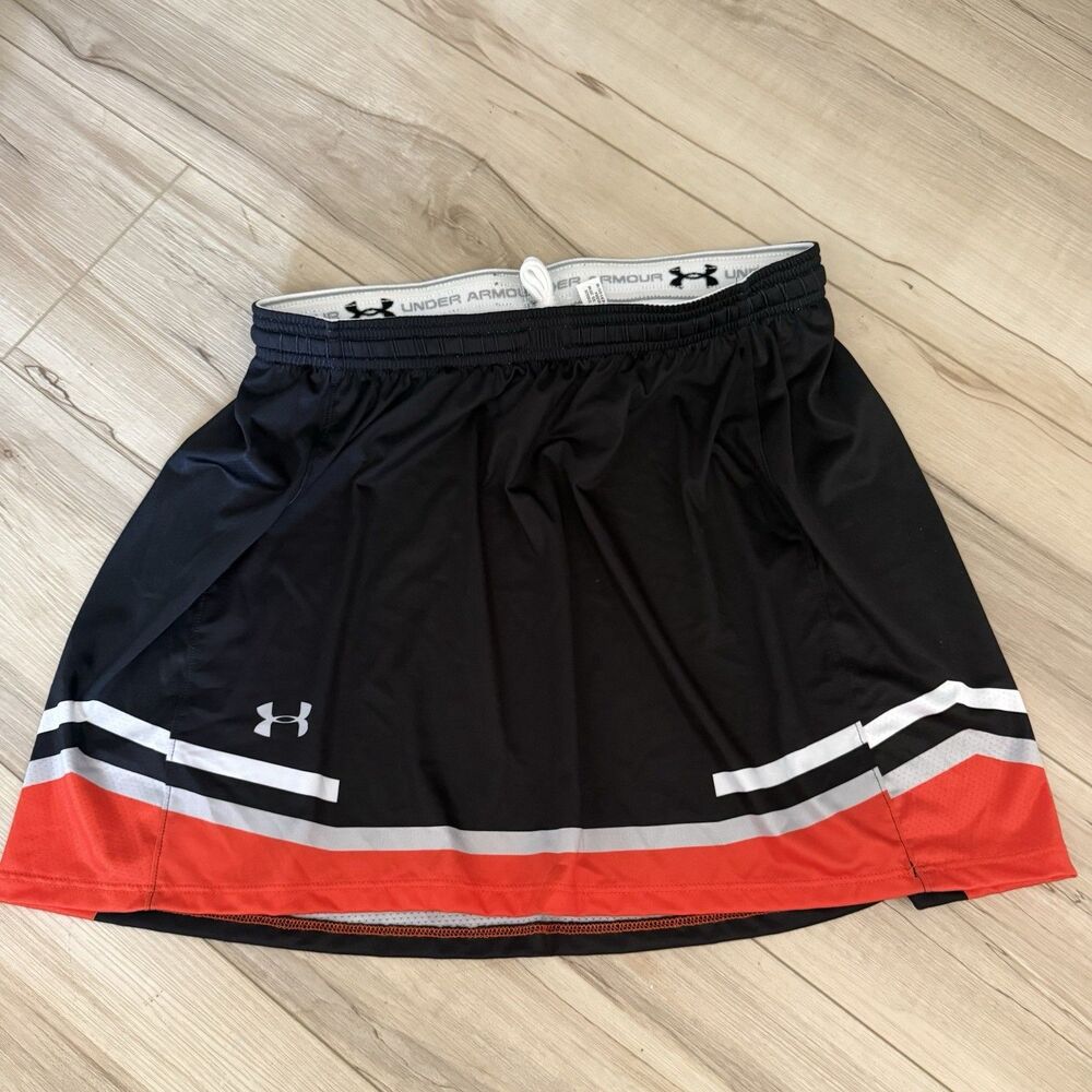 NWOT Under Armour Black Orange & White Mini Skirt Size Large
